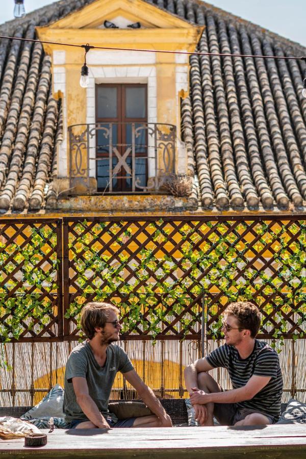 La Banda Rooftop Hostel Seville Exterior photo