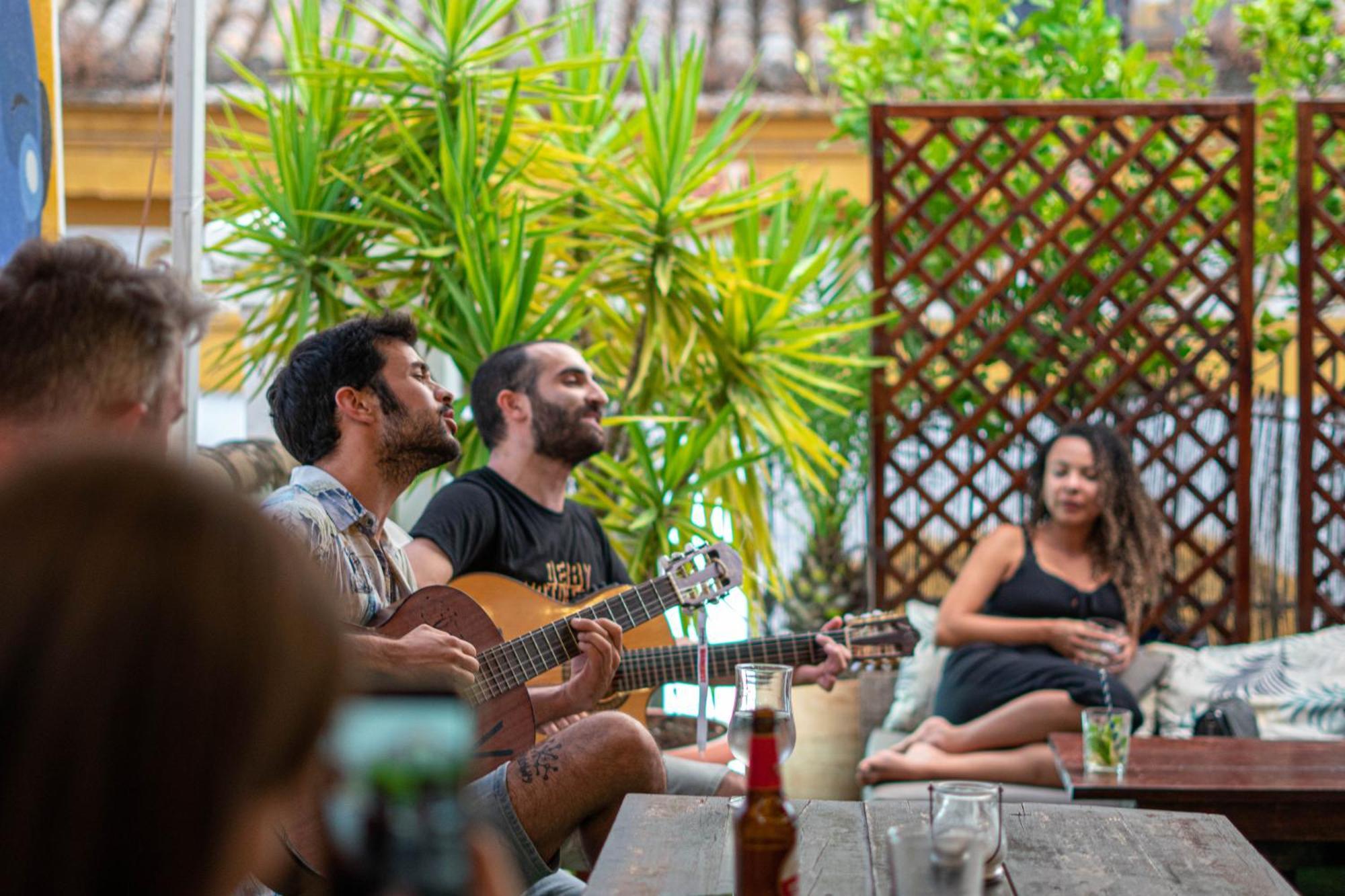 La Banda Rooftop Hostel Seville Exterior photo